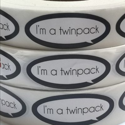 Roll of 1000 Sticker - Lables (  I'm a Twin Pack )