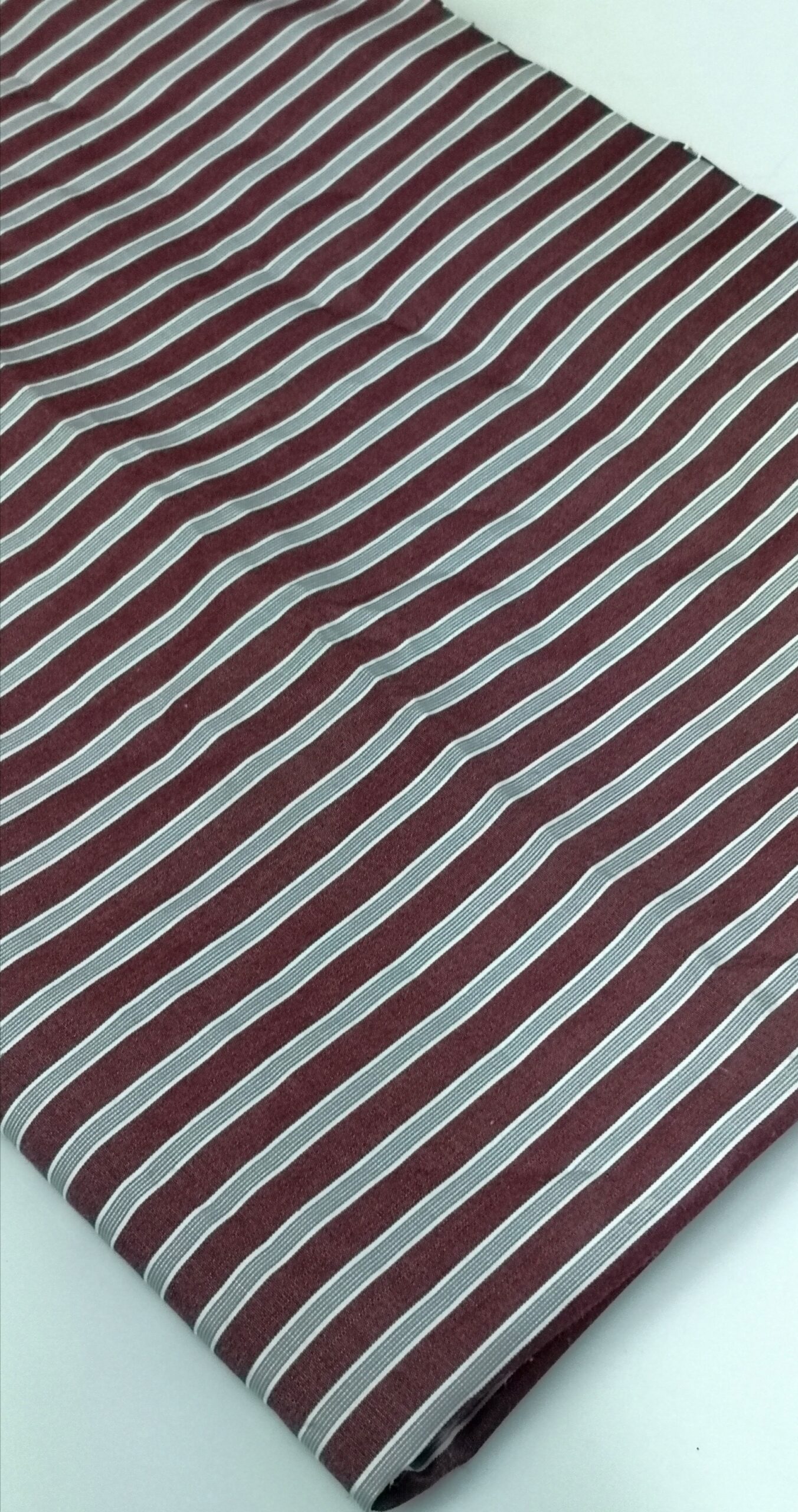 DESTASH – 100% Cotton Woven (95cm x 1m54) Burgundy & Grey Stripes ...